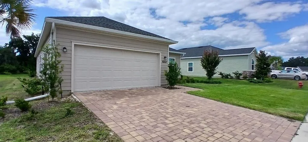1846 NW 44th Court Rd — Photo 2