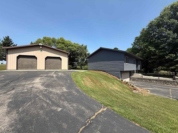 5th image of 23578 Delrae Ave
