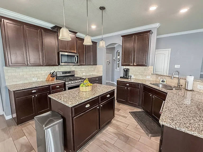 1313 Zanna Grace Way — Photo 3