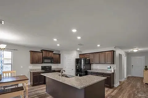 3bd/2bath Single Family Home in Milton Fl — Photo 2