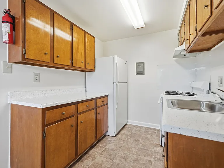 Westgate Apts & Townhouses LP — Photo 29