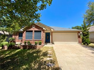 807 Hilltop Dr, Leander, TX 78641