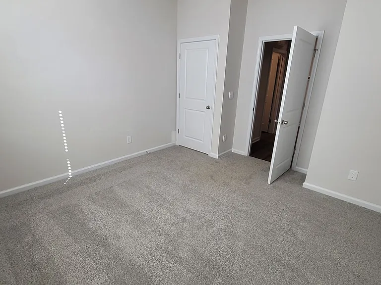 7136 Foxhollow Ln — Photo 20