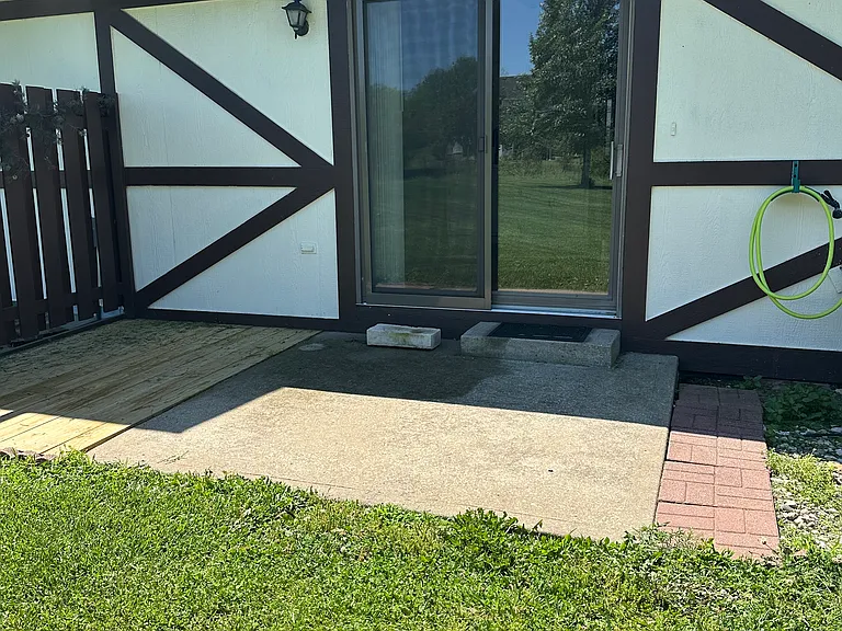1110 Jeff Cir #1110 — Photo 16