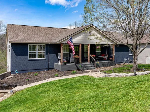 1648 Brookridge Circle Dr, Lawrenceburg, IN 47025