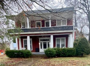 136 Alumni Ave #D, Hopkinsville, KY 42240
