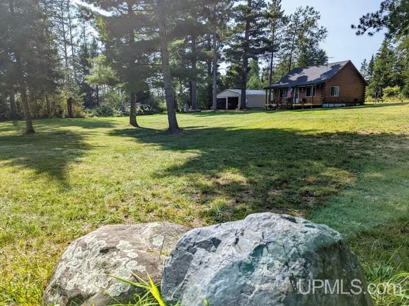 1547 Gibbs City Rd, Iron River, MI 49935