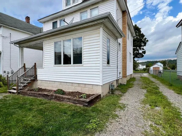 1016 Caldwell Ave, Portage, PA 15946