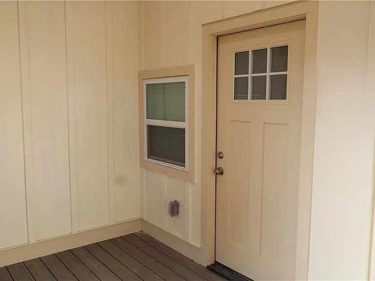 5120 Railroad Ave — Photo 4