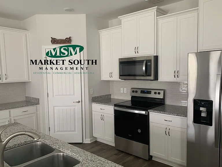 34 Pomona Cir — Photo 2