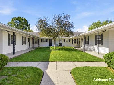 7467 Pinegrove Dr, Jenison, MI, 49428