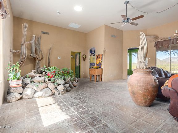 2nd image of 1904 E VENADO Drive