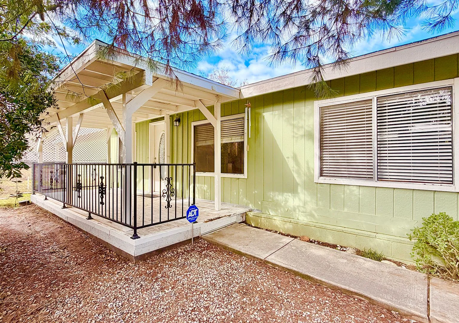 Awesome Updated Single Story in The Darling "Farm" Community of Wildomar, Close to Everything, bu... — Photo 1