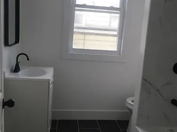 588 Bergen St #3