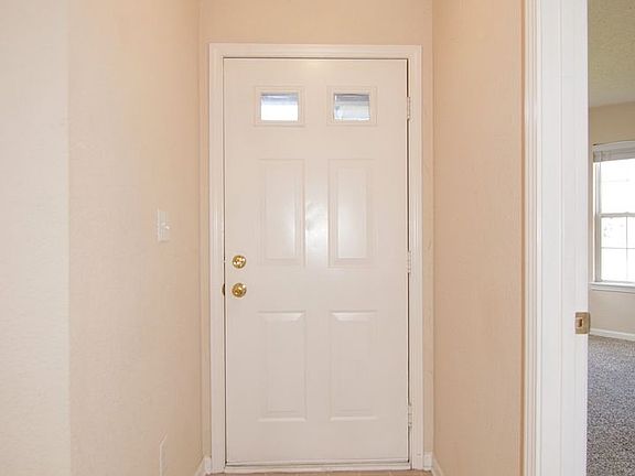 3rd image of 7062 Dublin Ln