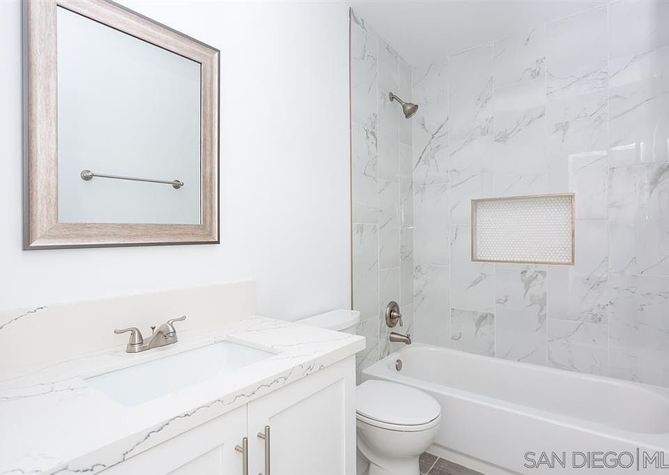 2nd image of 2309 E 18th St
