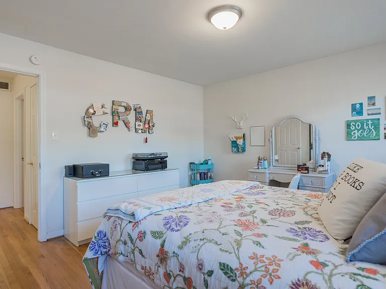Arlington Park Townhomes — Photo 12