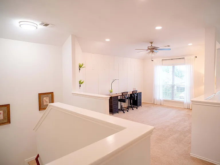 20553 Farm Pond Ln — Photo 11