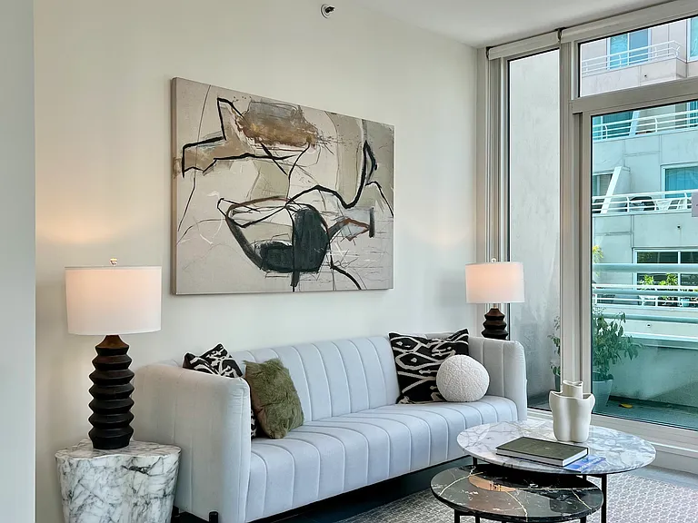 220 Lombard St #116 — Photo 12