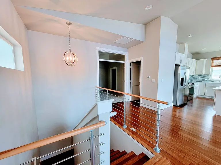 1122 Pitt Ave — Photo 8