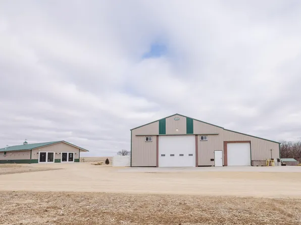 6209 Cassidy Rd, Mineral Point, WI 53565
