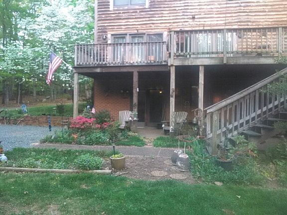 close range rear yard