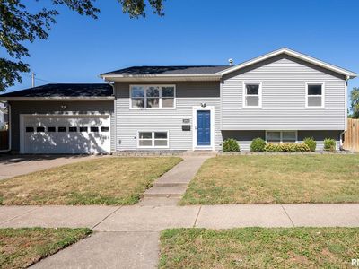 1910 Bellevue Ave, Bettendorf, IA, 52722