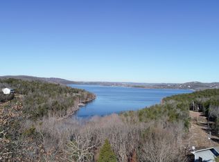 104 Wood Ridge Dr, Blue Eye, MO 65611