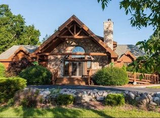 W151S10178 Thode Dr, Muskego, WI 53150