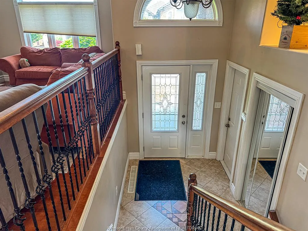 4 bed, $3,295 — Photo 3