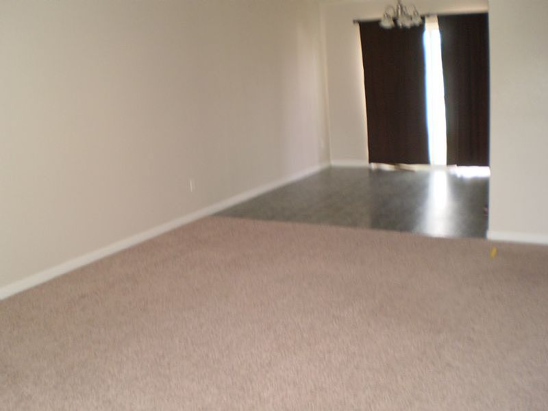 2nd image of 6837 Loudon St