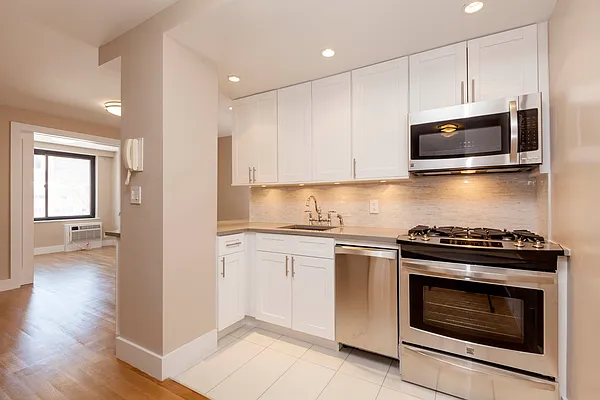 Rented by PWV Acquisitions | media 14