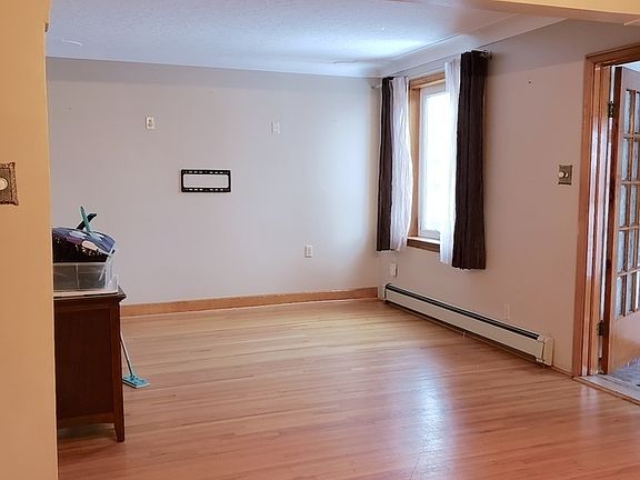 3rd image of 1445 Parent Ave #1445