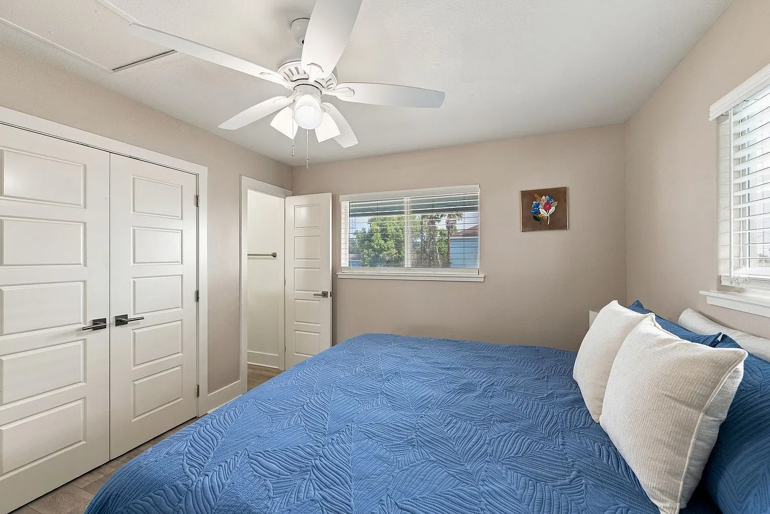 4 bed, 4.0 bath, 2131 sqft, $5,358 — Photo 4