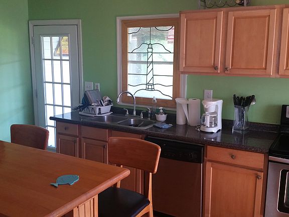4th image of 122 Morris Ln