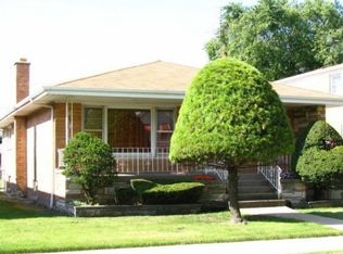 1319 W 123rd St, Calumet Park, IL 60827