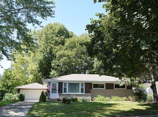6059 Doyle St, Greendale, WI 53129