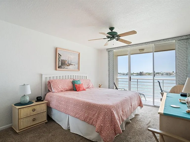 6093 Bahia Del Mar Cir #277 — Photo 19