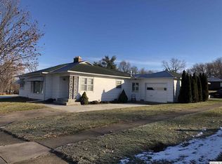 302 N Main St, Versailles, IL 62378