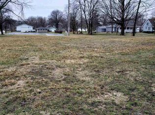 327 Main St, Carthage, IL 62321