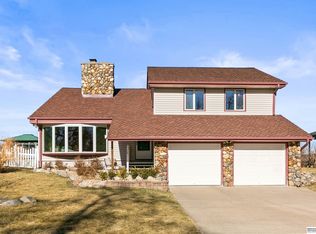 47 Ginger Woods Rd, Valley, NE 68064