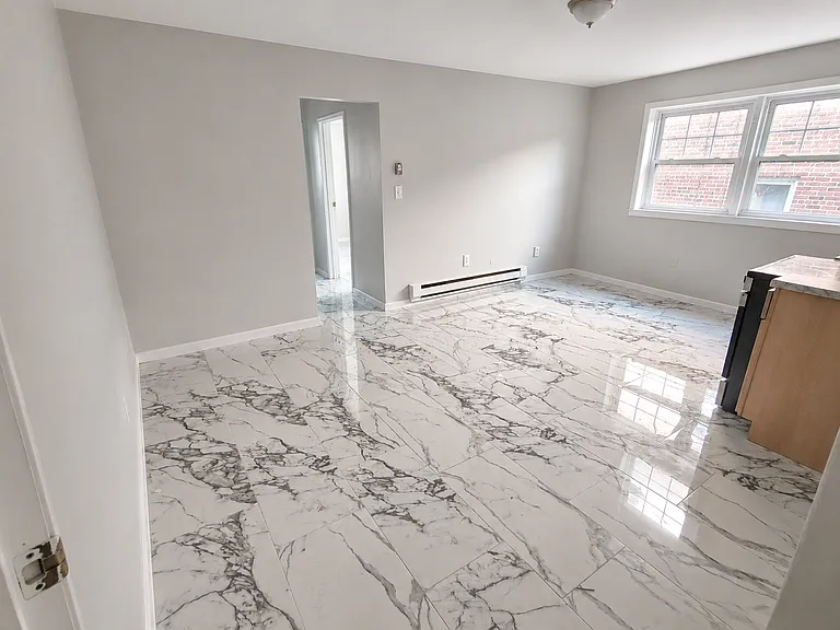 92 Davenport Ave #7 — Photo 2