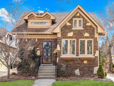 1920 North 86th STREET, Wauwatosa, WI, 53226