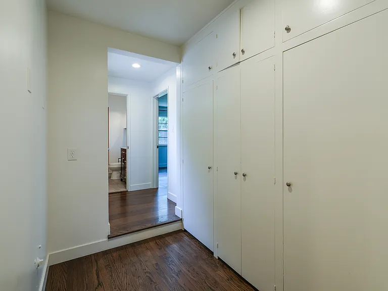 1215 Meadowbrook Rd — Photo 20
