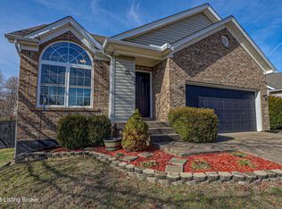 11104 Meadow Run Rd, Louisville, KY 40229