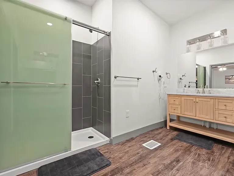 3 Jesse James Dr #A — Photo 18