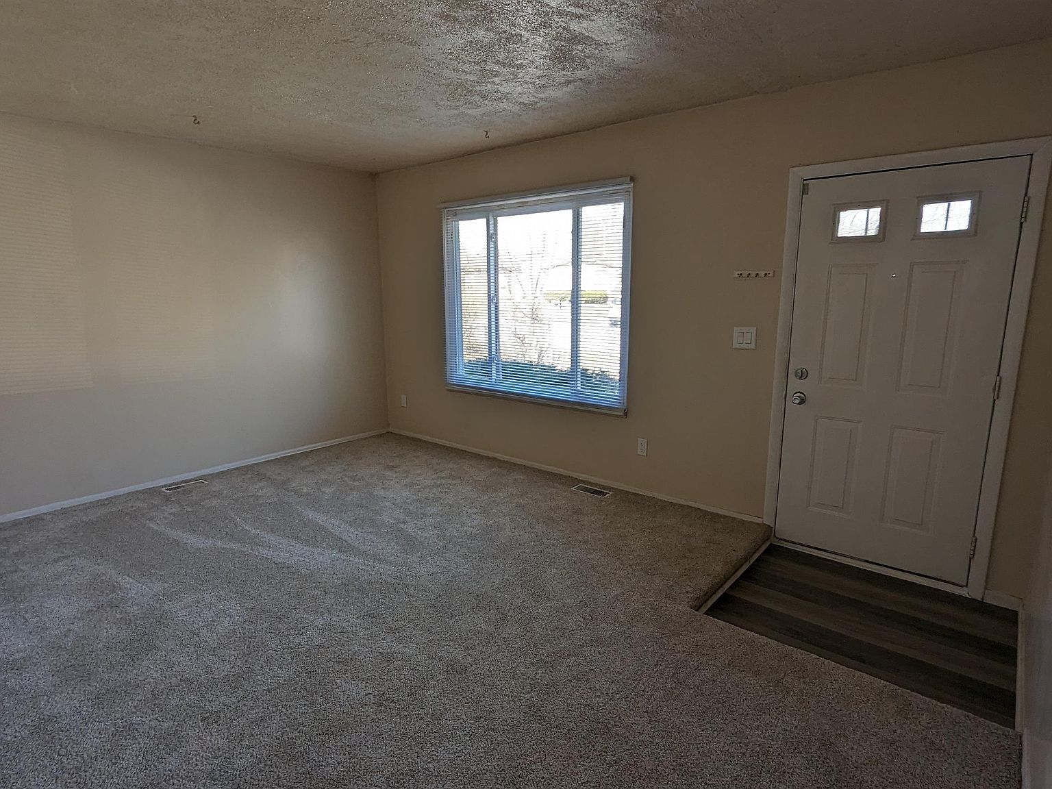 3317 Independence Ln, Lansing, MI 48911 Zillow