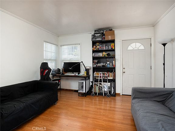 5th image of 5126 W El Segundo Blvd
