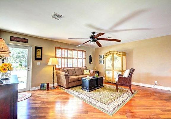 Home For Sale In Boca Square