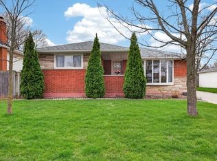 1502 Barker Ave, Burlington, ON L7P 2R4